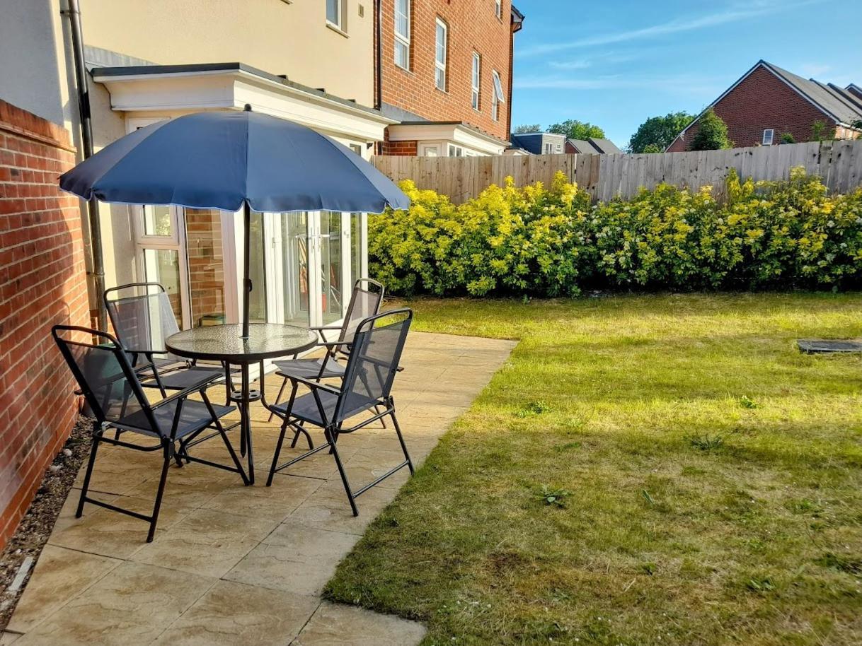 Beautiful 4 Bedroom Treasure Home Hemel Hempstead Dış mekan fotoğraf